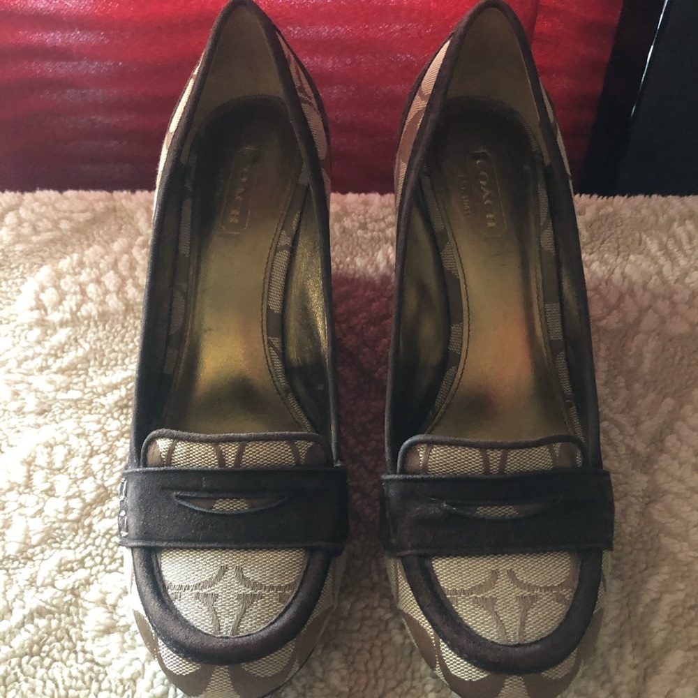 Coach wedges
